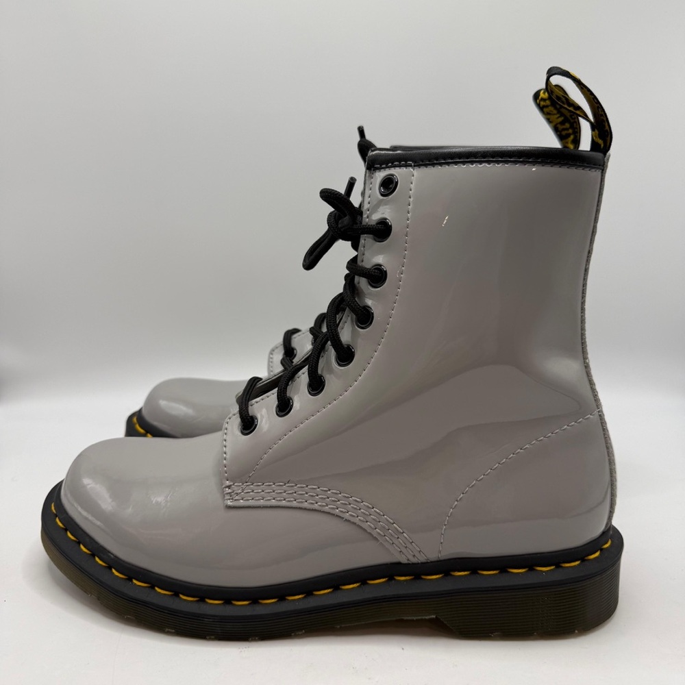 Dr Martens 27635 Grey Patent Leather 8 Eye Lace Up Boots Women’s US 9 EU 41